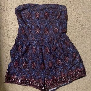 Navy blue patterned romper